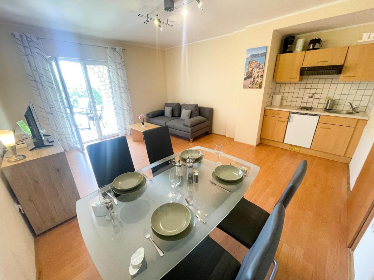 Apartments Sams Novi Vinodolski Luaran gambar