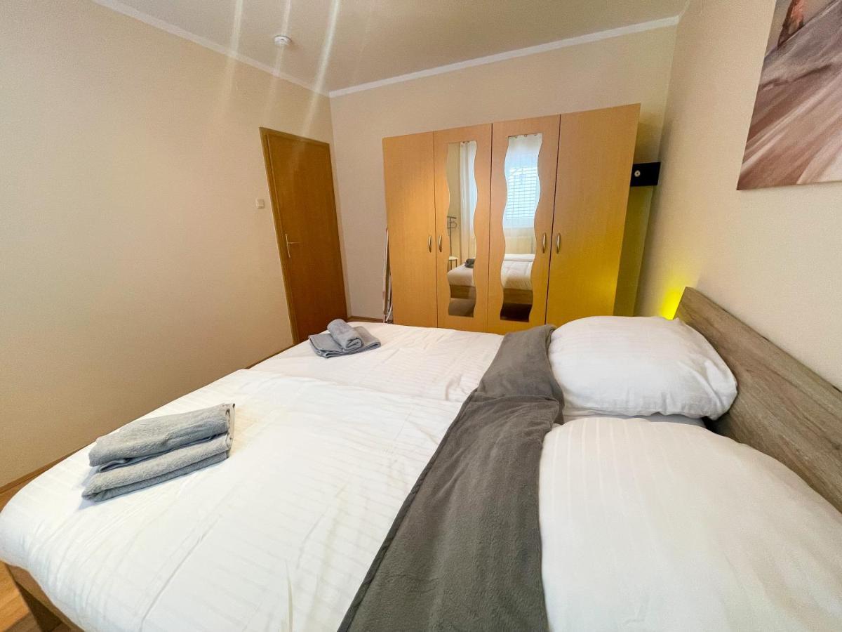 Apartments Sams Novi Vinodolski Luaran gambar