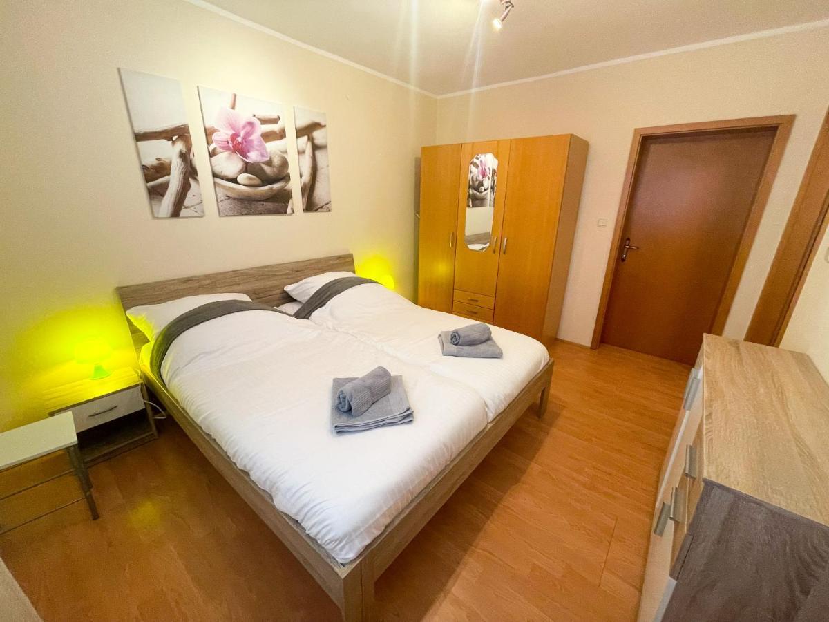 Apartments Sams Novi Vinodolski Luaran gambar