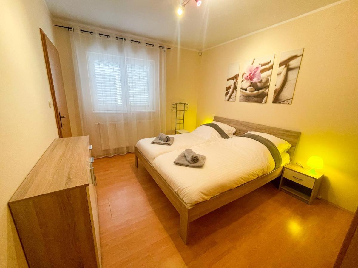 Apartments Sams Novi Vinodolski Luaran gambar