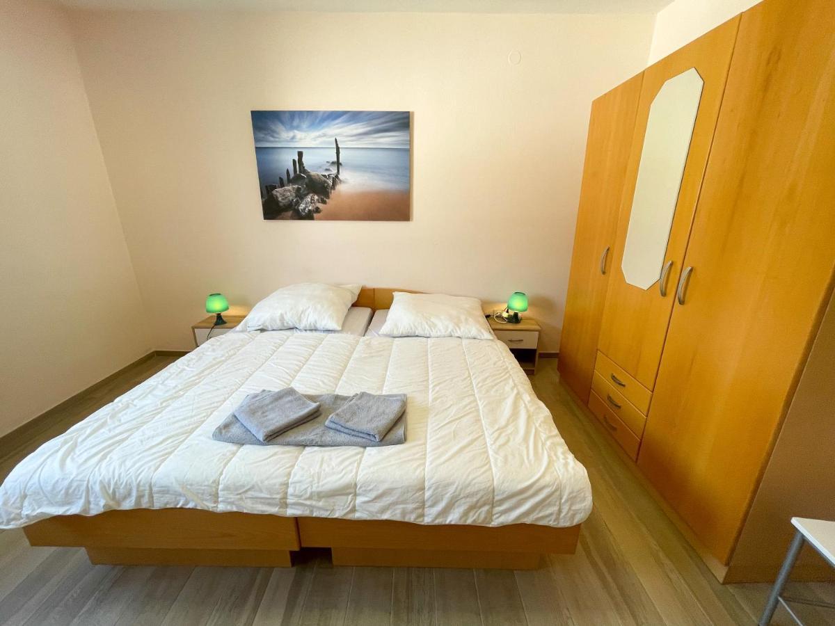 Apartments Sams Novi Vinodolski Luaran gambar