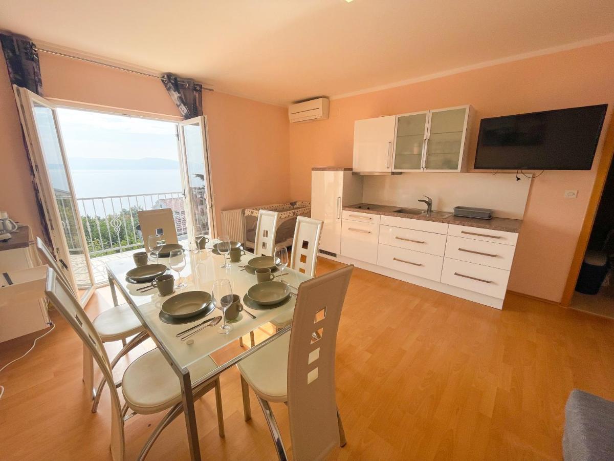 Apartments Sams Novi Vinodolski Luaran gambar